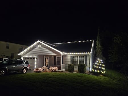 Deck the Halls: Why Knights Wash is Your Go-To for Christmas Light Installation